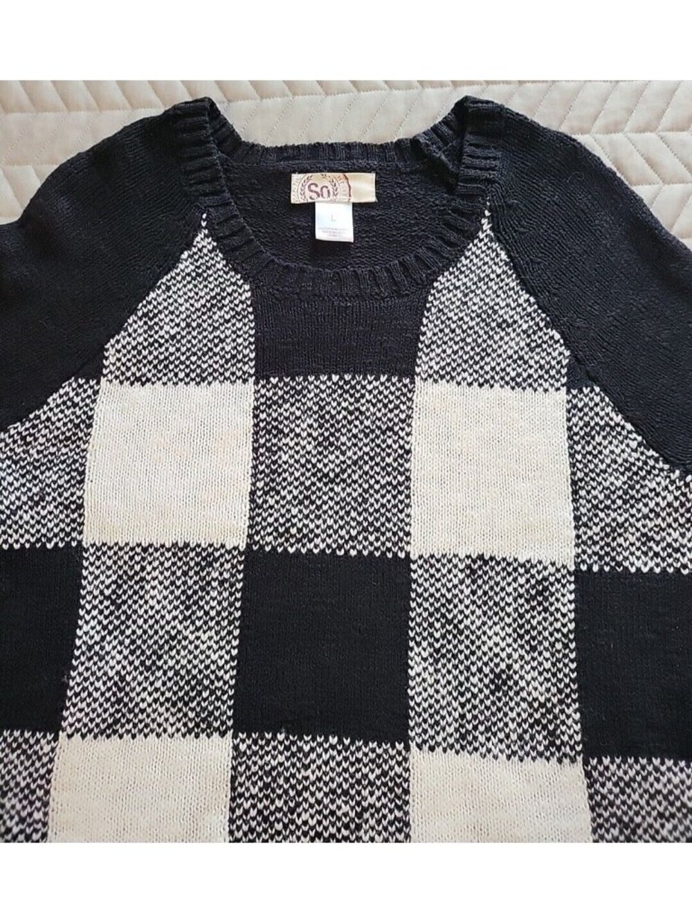 SO Junior Large Buffalo Plaid Sweater Black White Checkered Long Sleeve Knit Top - Picture 6 of 10